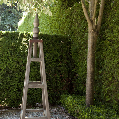 Moveable Elements In A Garden Keep It Fresh